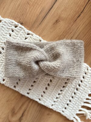 panta; villapanta; neulepanta; lampaanvilla; kotimainenkäsityö;